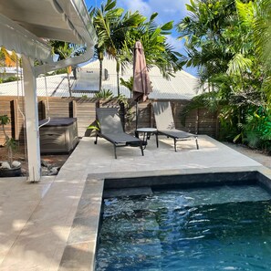Outdoor pool, a heated pool