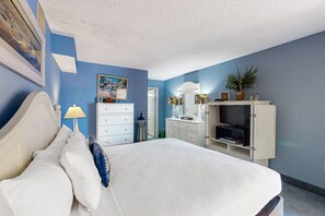 2 bedrooms, iron/ironing board, Internet, bed sheets