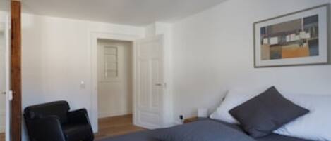 1 sovrum, strykjärn/strykbräda, gratis wi-fi och sängkläder