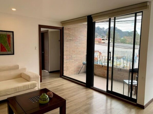 TV - Beautiful Suite in Cuenca (Cuenca)