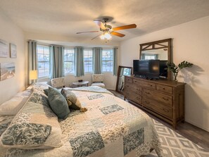 4 bedrooms, iron/ironing board, free WiFi, bed sheets