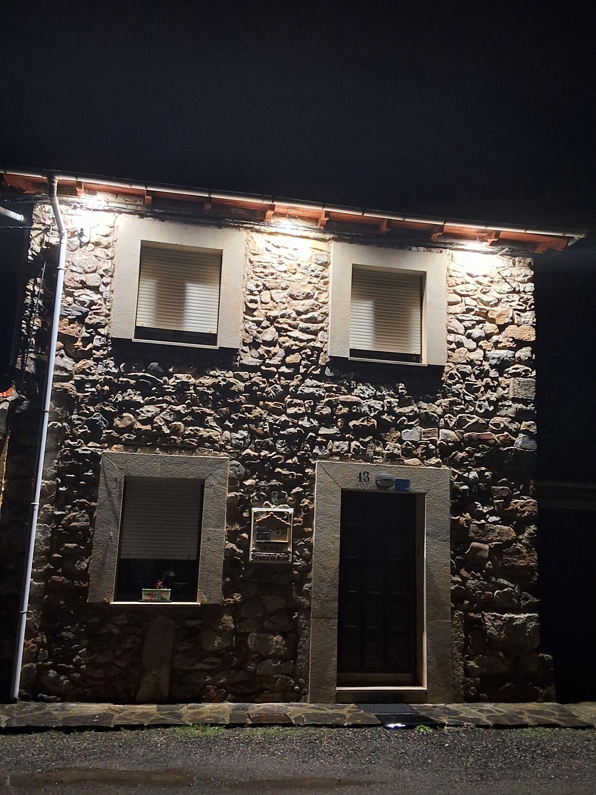 تفاصيل الفندق من الخارج