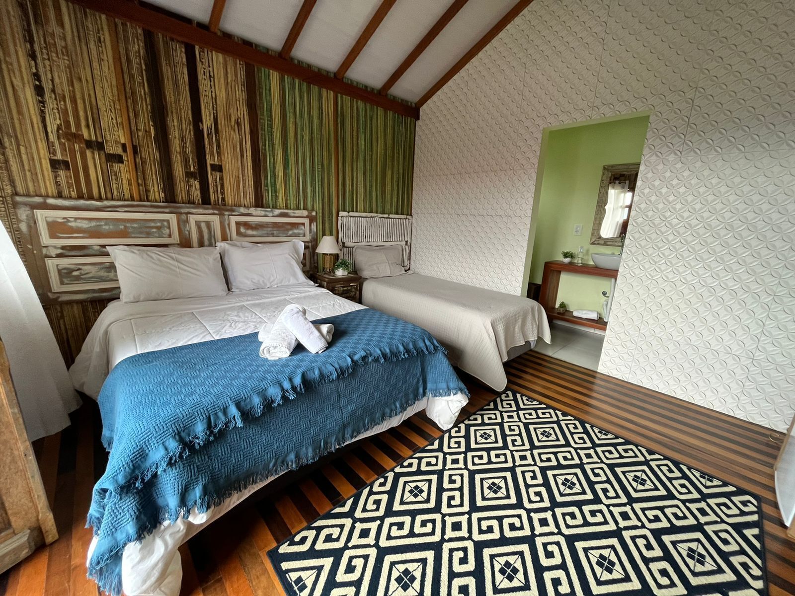 Desk, laptop workspace, free WiFi, bed sheets