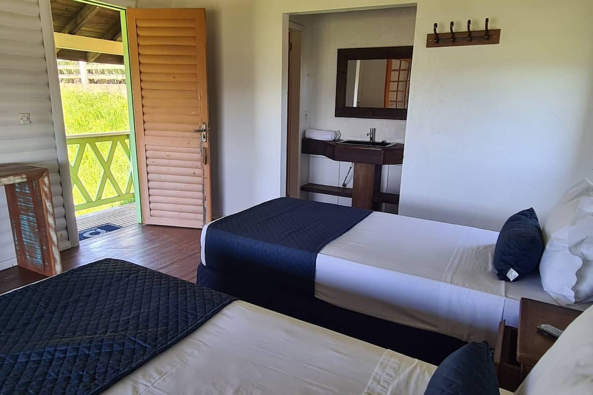 1 bedroom, desk, laptop workspace, free WiFi
