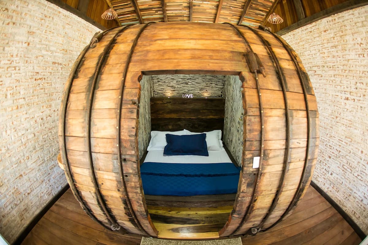 1 bedroom, desk, laptop workspace, free WiFi