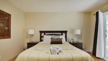 4 Schlafzimmer, Reisekinderbett, WLAN, Bettwäsche