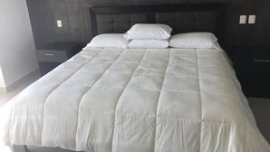 Family Condo | 2 bedrooms, WiFi (free), bed sheets - Condominios DTR (Puerto Vallarta)