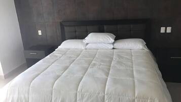 Condo familiar | 2 habitaciones, wifi gratis y ropa de cama