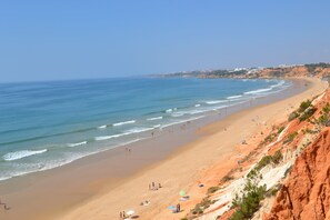 Beach nearby, beach towels