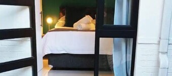 🌟Modern studio with private garden, self check-in🌟