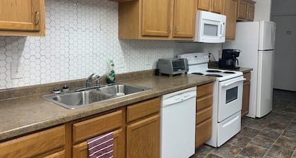 6 Plex Rental