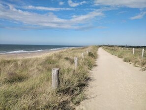 In Strandnähe, Liegestühle