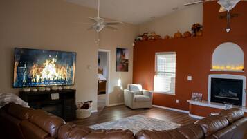 Smart TV, fireplace, DVD player, stereo
