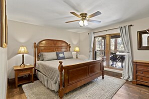 4 bedrooms, iron/ironing board, travel cot, free WiFi