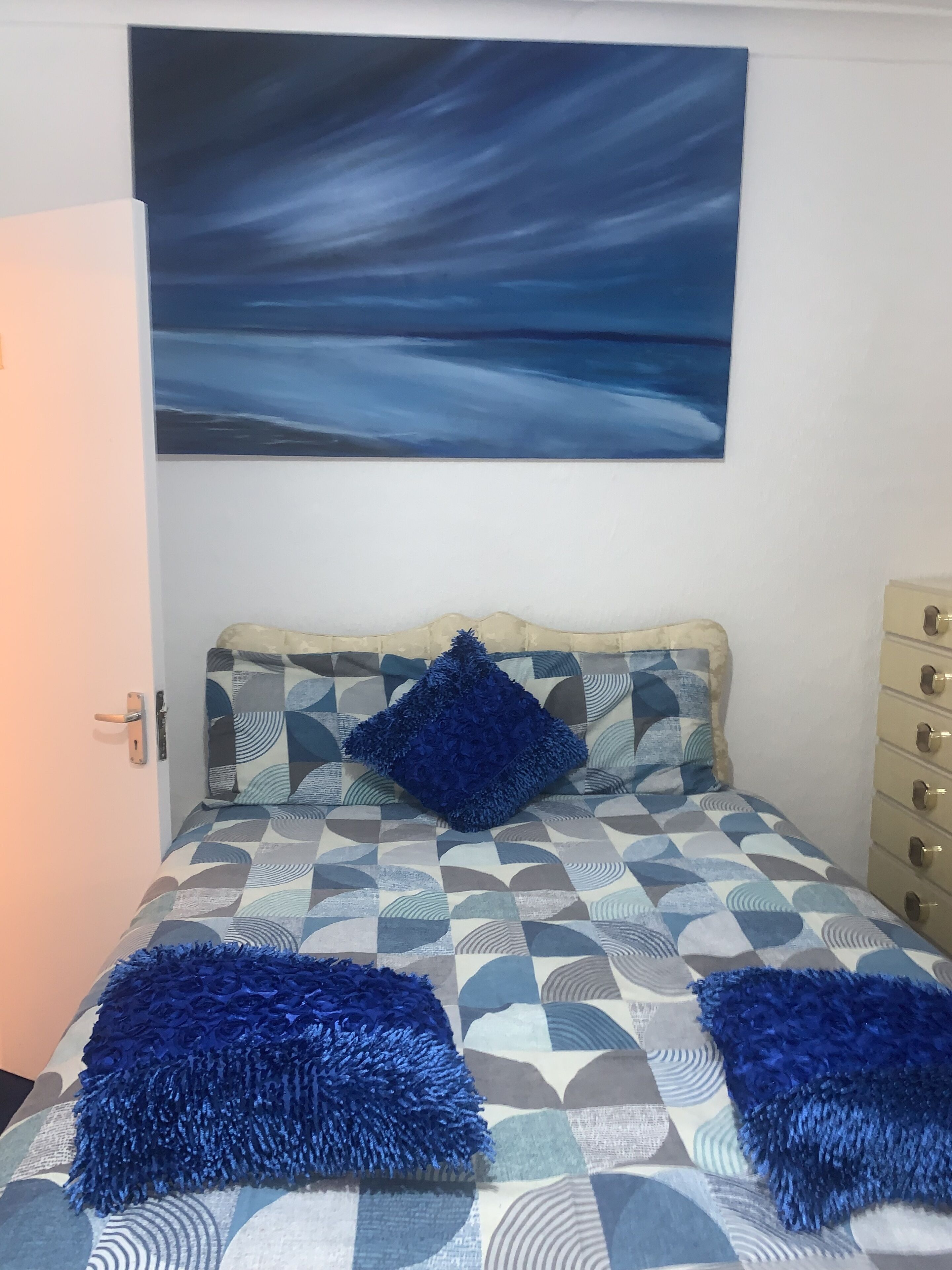 Basic Double Room - Blue Room 1 | Gratis wi-fi och sängkläder