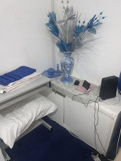 Red Rose Self-service