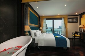 Ropa de cama de alta calidad y minibar 