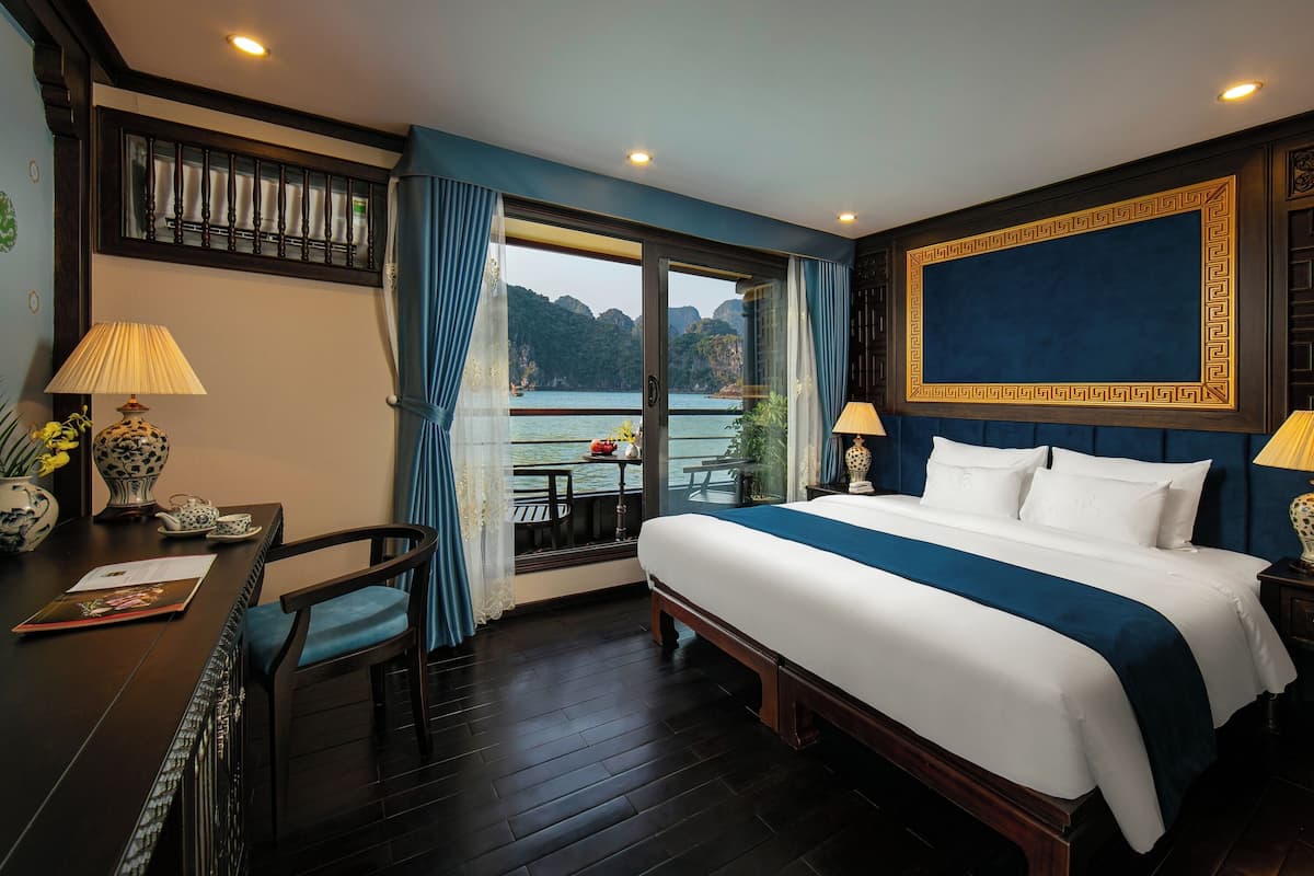Premium bedding, minibar, in-room safe, desk