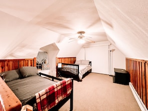 2 Schlafzimmer, Bügeleisen/Bügelbrett, kostenloses WLAN, Bettwäsche
