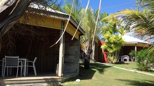 Terrace/patio - Baobab 2 Vacation Rental – Cozy Retreat with Ocean View & Pool, Beach 1.5 km Away (Sainte-Anne)