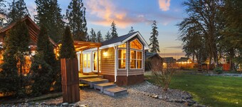 Hot Tub Cabin #7 with Fire Pit