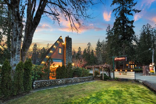 Hot Tub Cabin #15
