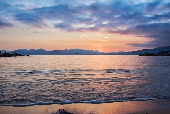 Vlak bij het strand