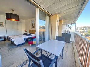 Bügeleisen/Bügelbrett, WLAN, Bettwäsche