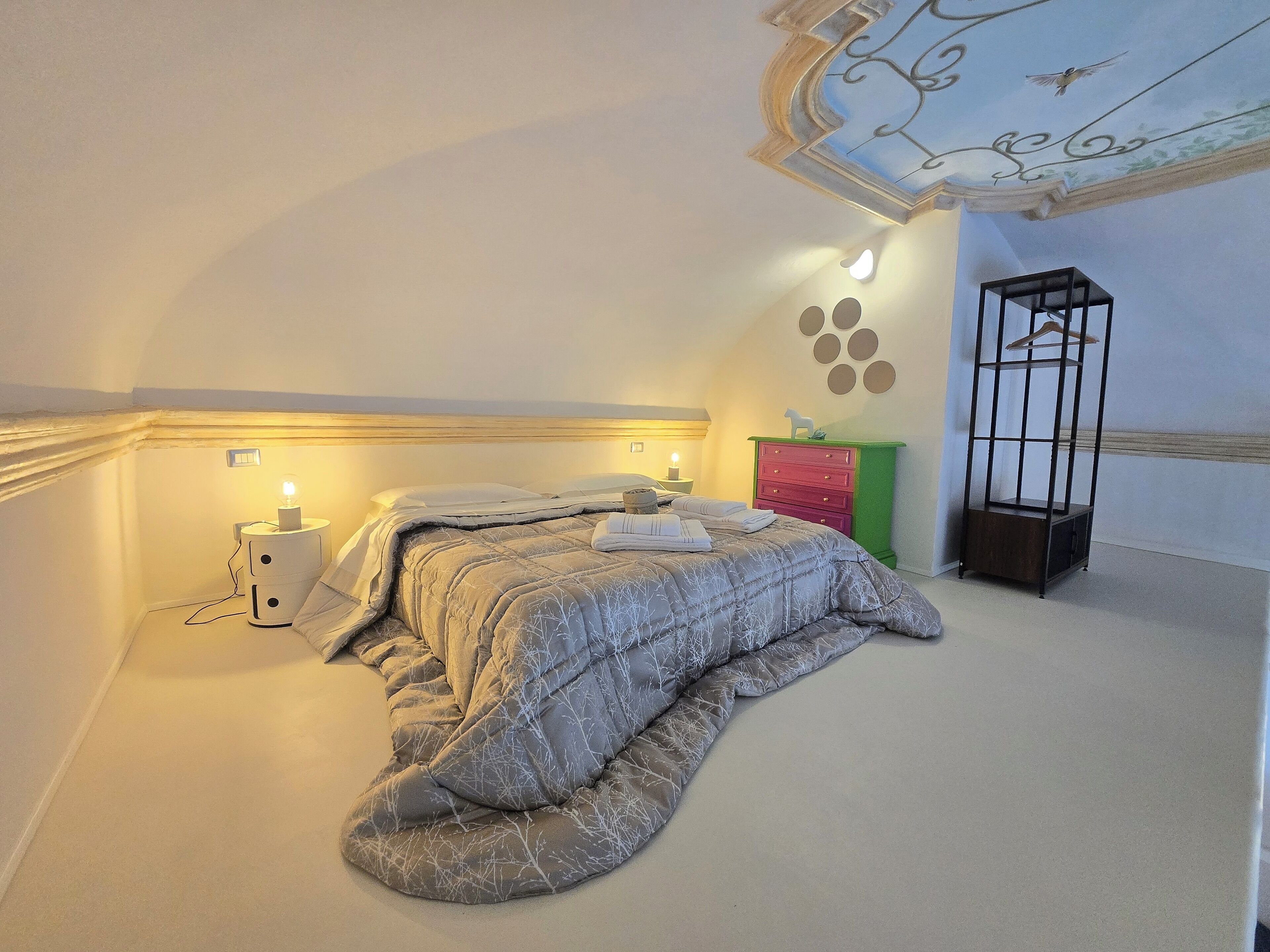 2 Schlafzimmer, Schreibtisch, Bügeleisen/Bügelbrett, Reisekinderbett