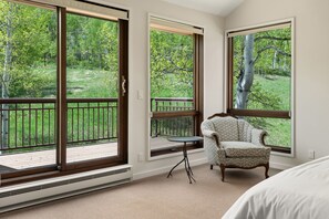 Interior - Residence #16 is a luxurious condominium with open views of Snowmass Village and convenient access to Fanny Hill and Adam's Ave ski trails. (Snowmass Village)