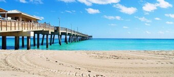 Luxury 5BR Villa Heated Pool near Beach & Casino