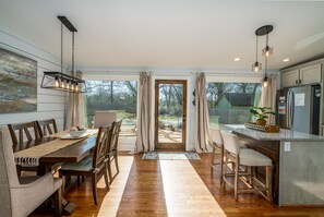 Dining - Private Pool & Hot-tub! Walk Downtown; Large Porch; King Beds; Spacious (Monroe)