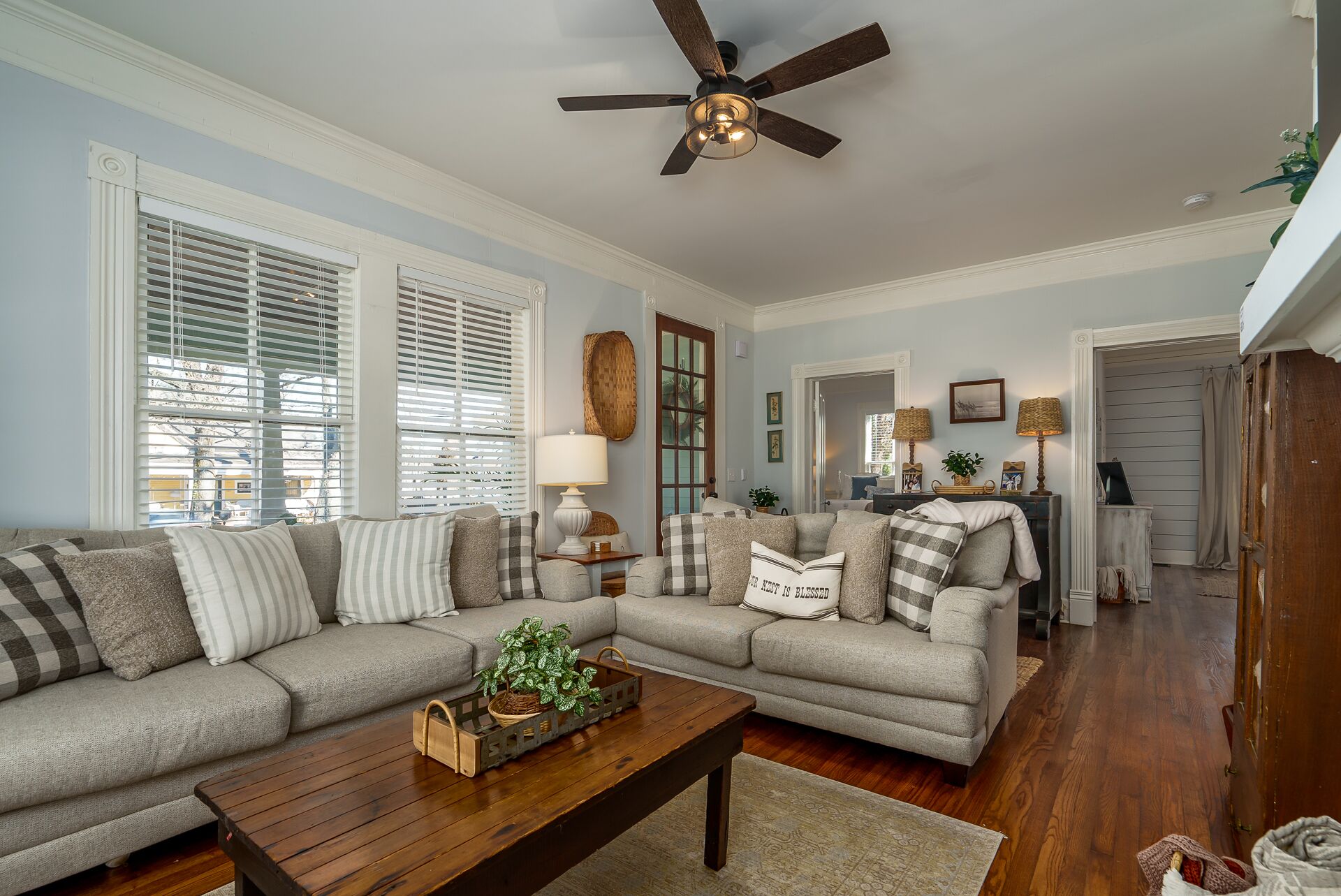 Private Pool & Hot-tub! Walk Downtown; Large Porch; King Beds; Spacious - Monroe, GA