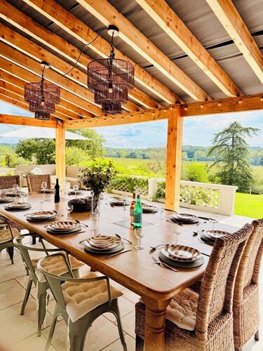 Large Private Luxury Farmhouse | Sleeps 15 | Heated Pool | 4 baths | Monflanquin