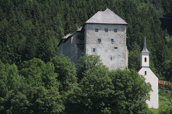 Kaprun castle