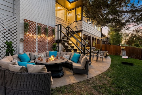 Book 3 nts 4th FREE  Hot Tub, 20mins to Denver/Red Rocks,  1.5hrs to skiing/mtns