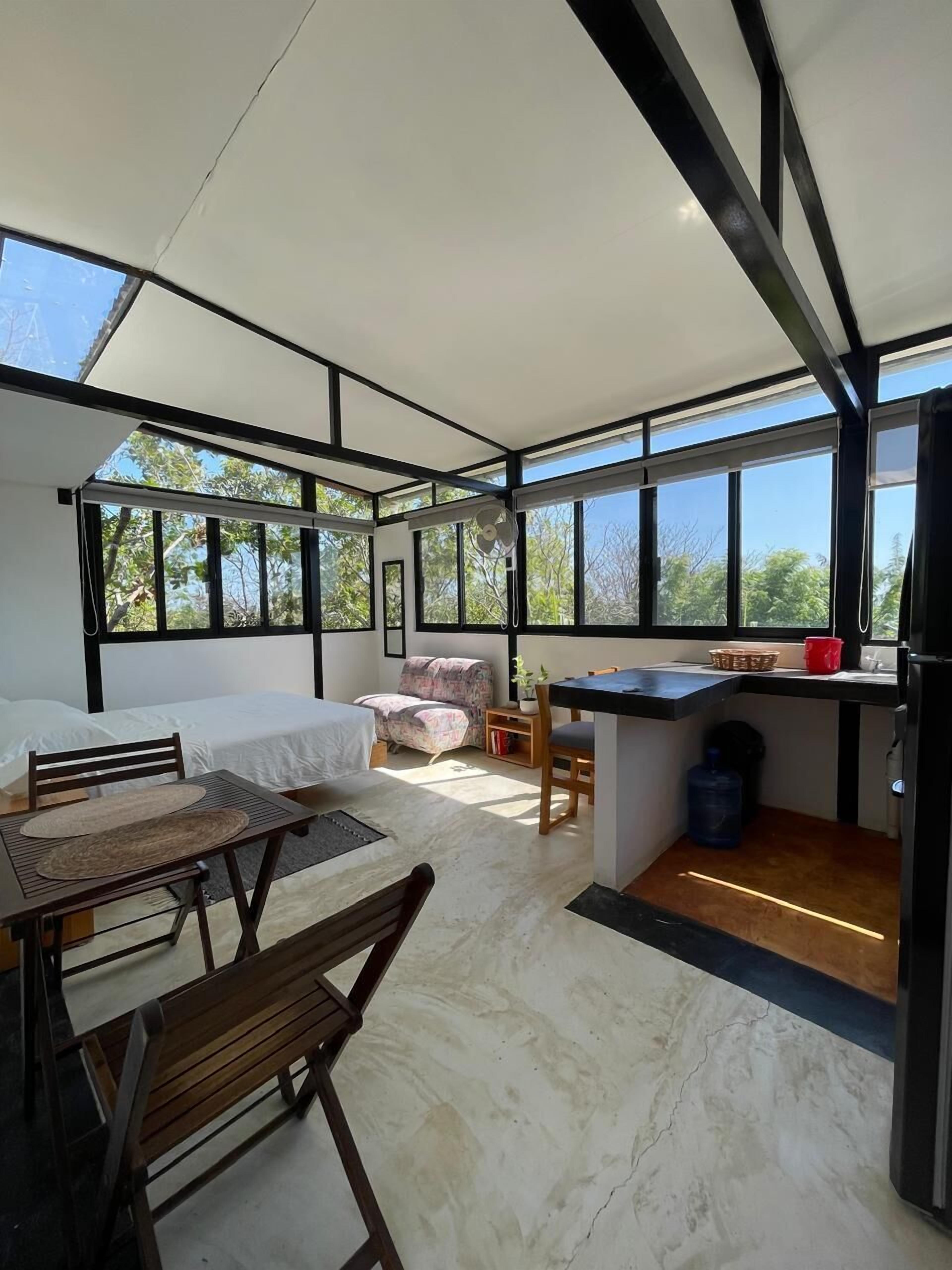 Comfort Bungalow, 1 Queen Bed, Garden View | 1 bedroom, free WiFi, bed sheets