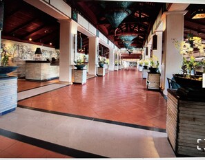 Interior - Vacation in a Luxurious 5-star resort in Phuket Thailand. (Talang, Phuket)