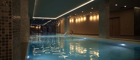 Indoor pool, outdoor pool