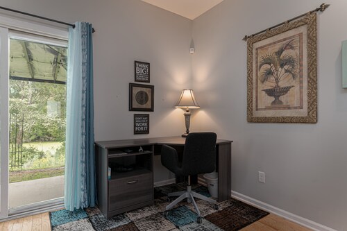 Palmetto Retreat townhome Ladson/Charleston area.