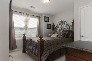 Room - Palmetto Retreat townhome Ladson/Charleston area. (Ladson)