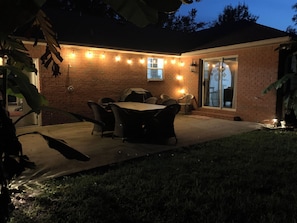 Outdoor dining