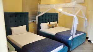 Luxury Twin Room | Iron/ironing board, WiFi (free) - Global village Resort (Pakwach)