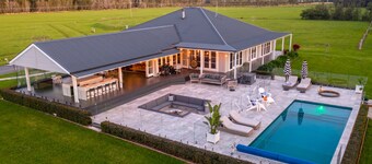 -Serene -Live In Retreat set on 90 Acres!