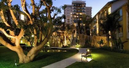 Nautical 2 Bdrm with Ocean Views