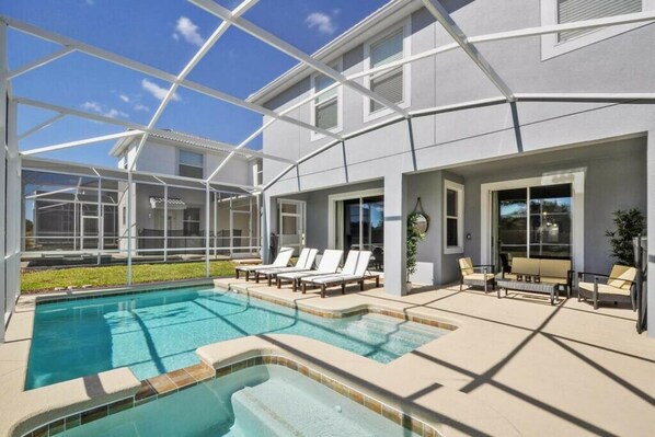 House | 6 bedrooms