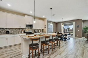 House | 6 bedrooms