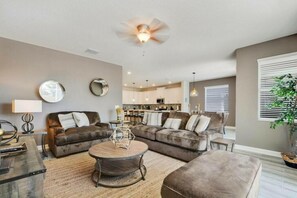 House | 6 bedrooms