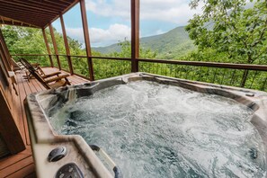 Property grounds - Ali's Dream (Sevierville)