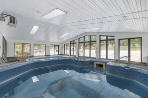 Innenpool, Außenpool